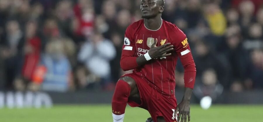 Sadio Mane se vrací do Premier League: Chelsea jedná s Bayernem
