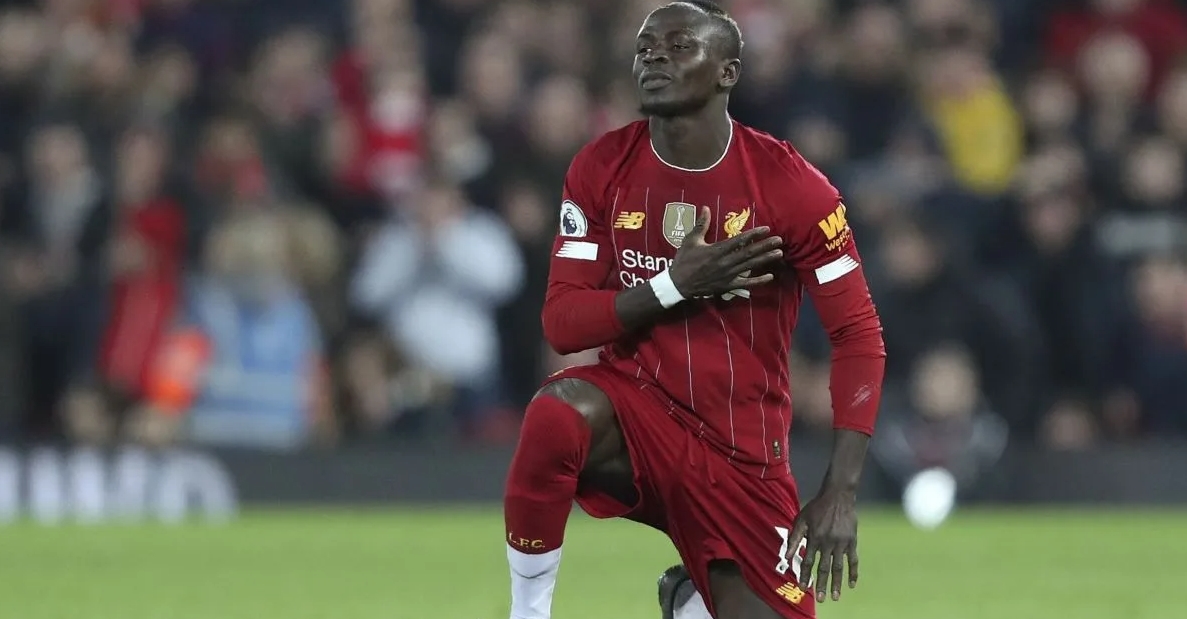 Sadio Mane se vrací do Premier League Chelsea jedná s Bayernem
